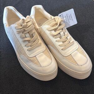 AEROSOLES Beige and White Casual Sneakers